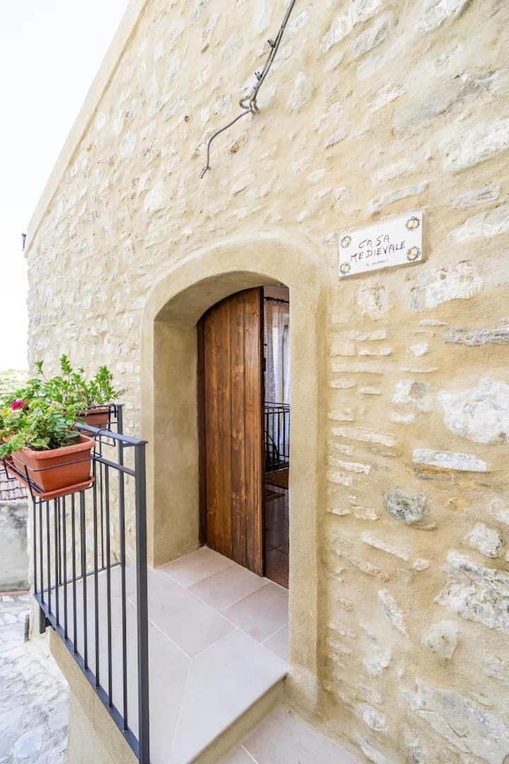 Casa Castello Rocca Imperiale Exterior foto