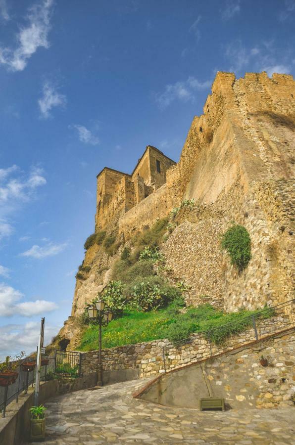 Casa Castello Rocca Imperiale Exterior foto