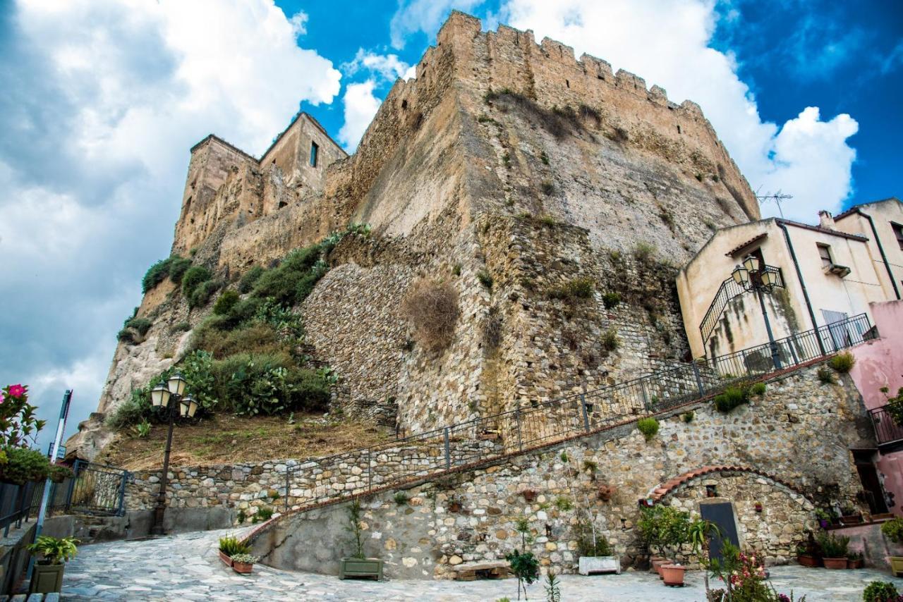 Casa Castello Rocca Imperiale Exterior foto
